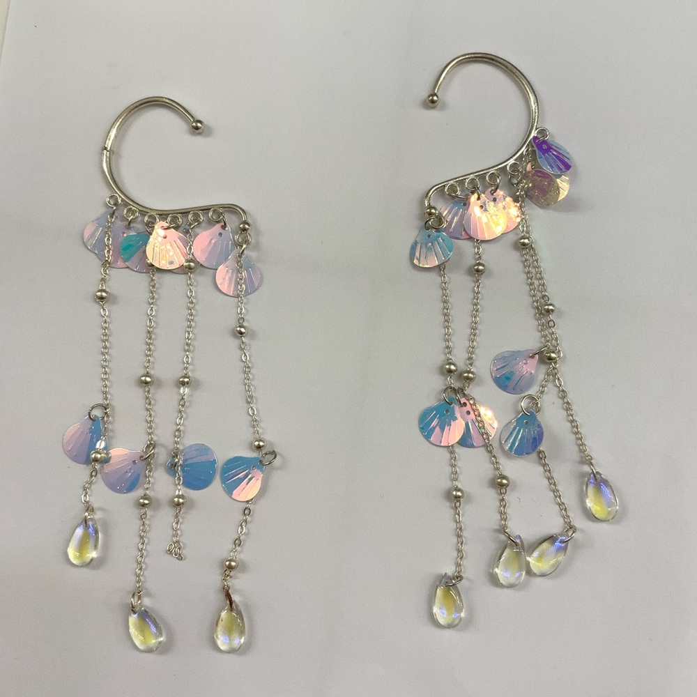 Shell dangle earrings - Picture 2 of 6
